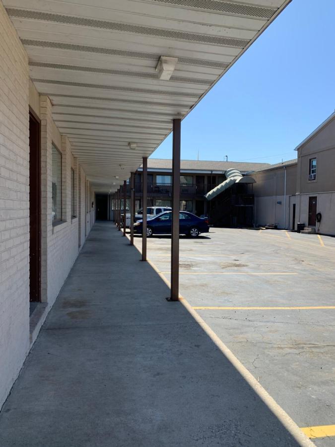 Economy Inn & Suites Hannibal Exterior foto